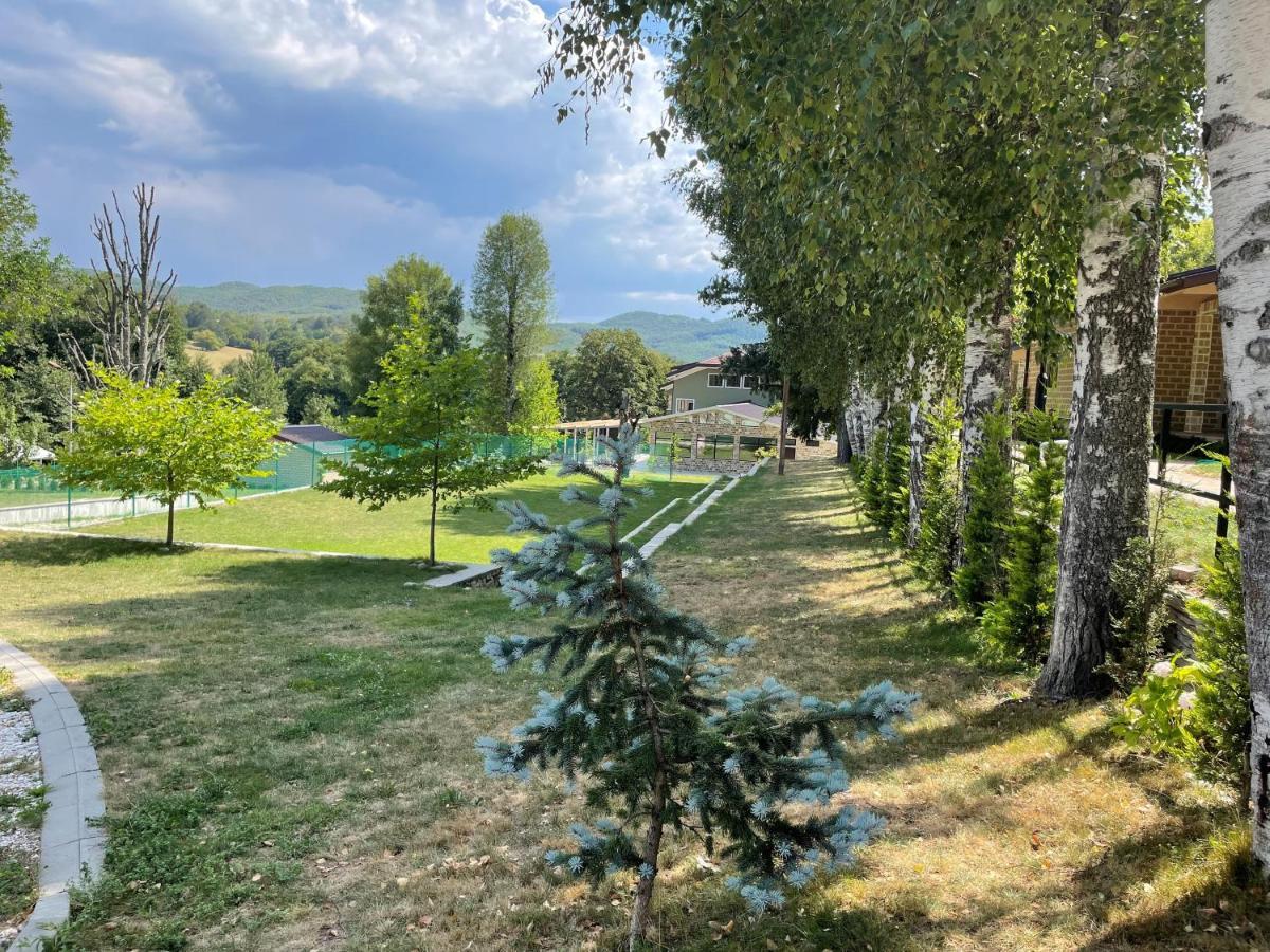 Villa Комплекс Омайник à Kalofer Extérieur photo